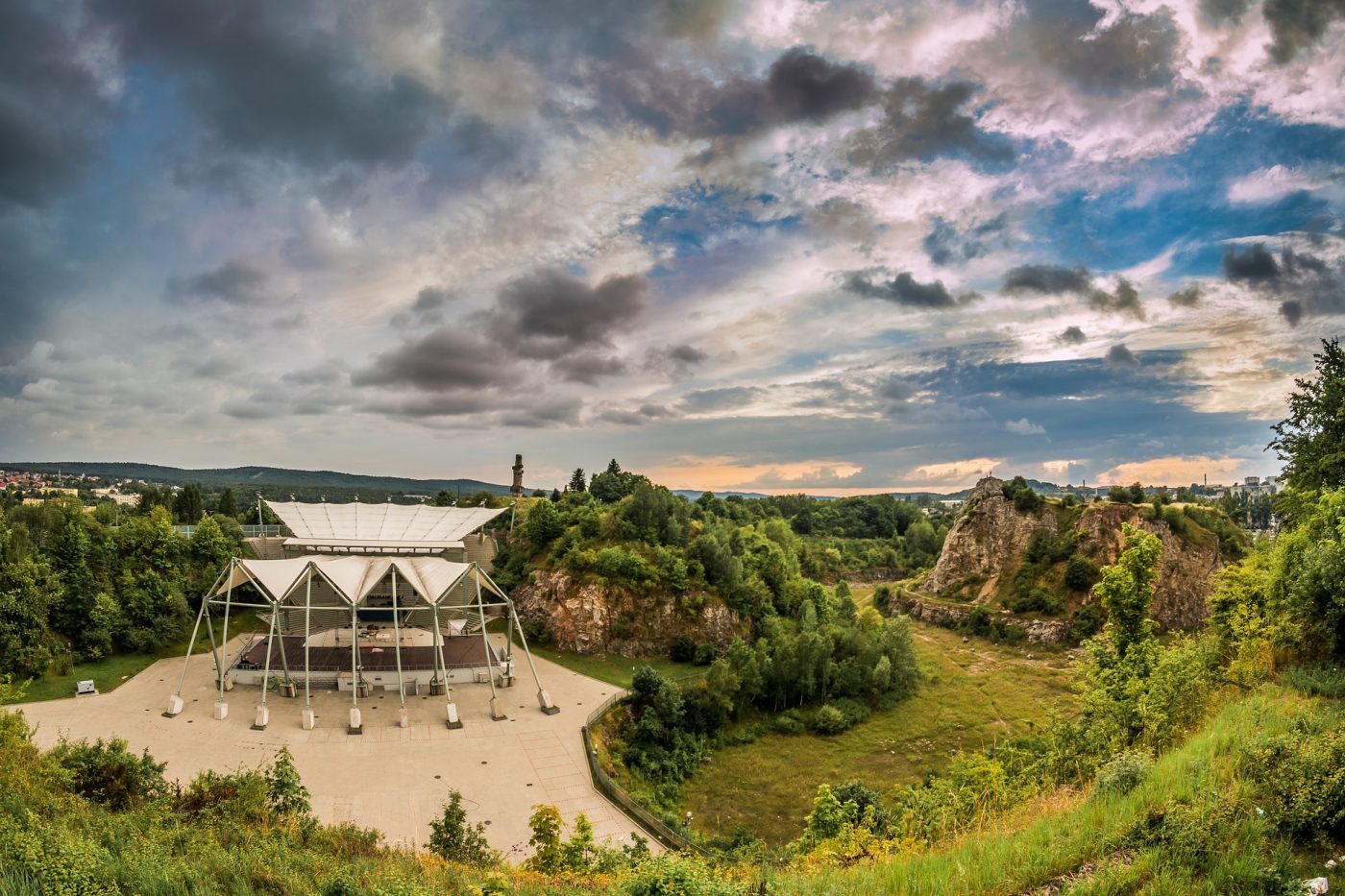 świętokrzyskie atrakcje Rezerwat Kadzielnia w Kielcach