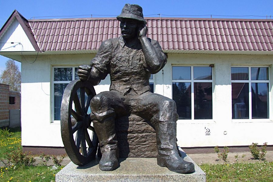 Pomnik sołtysa w Wąchocku
