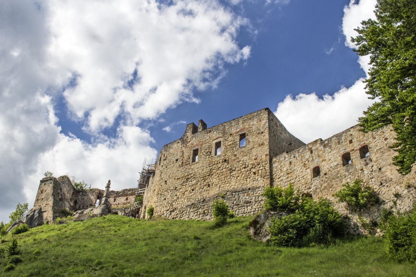 Zamek w Odrzykoniu – legendy z polskich zamków