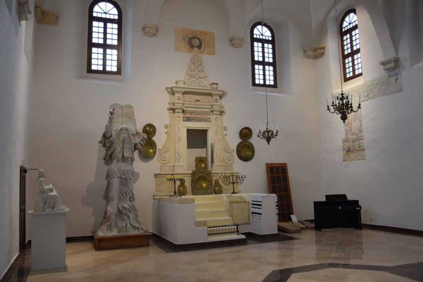 synagoga szydłów wnętrze