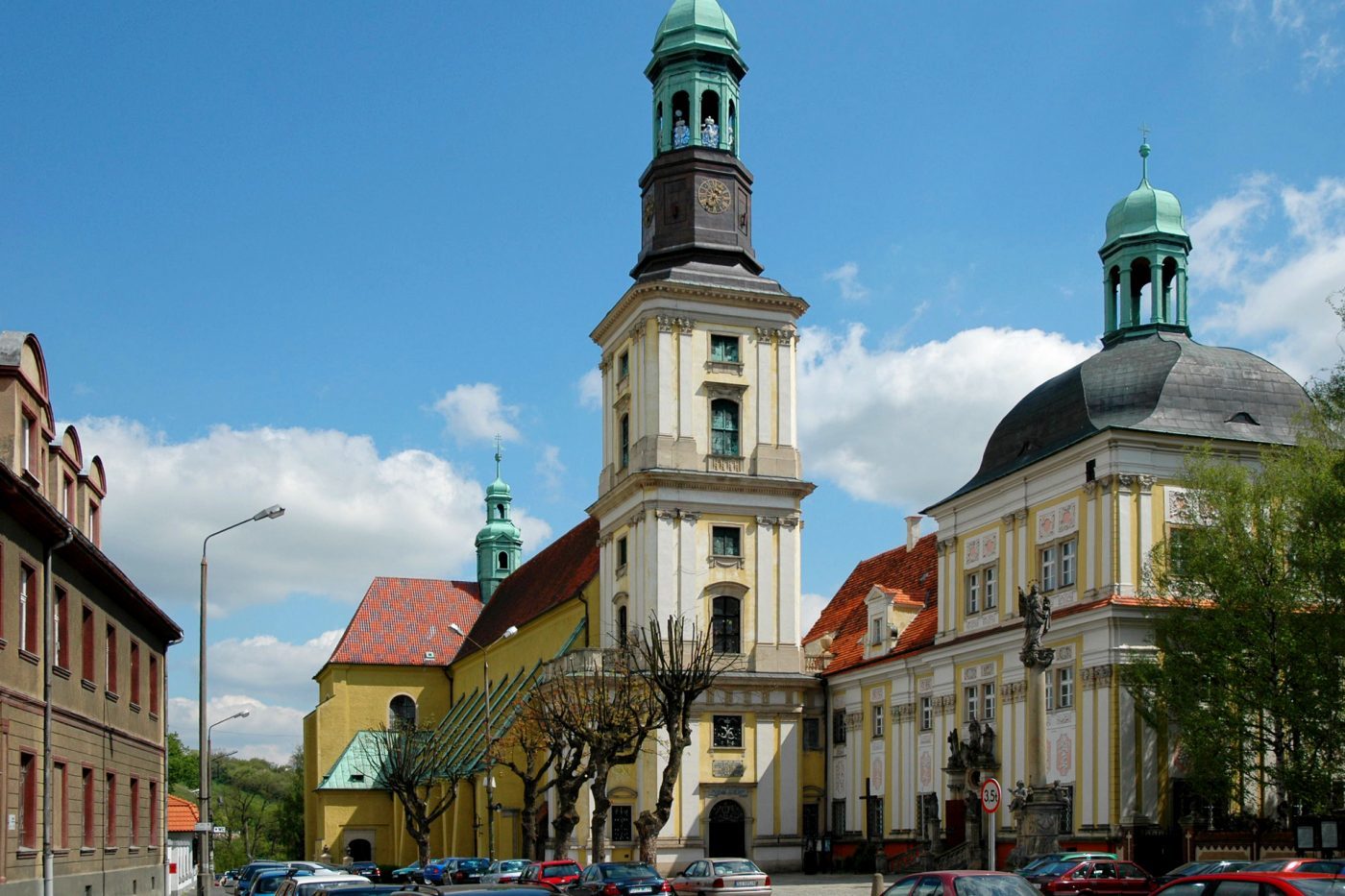 Bazylika świętej Jadwigi Śląskiej i świętego Bartłomieja w Trzebnicy. Gdzie jechać na weekend z Wrocławia