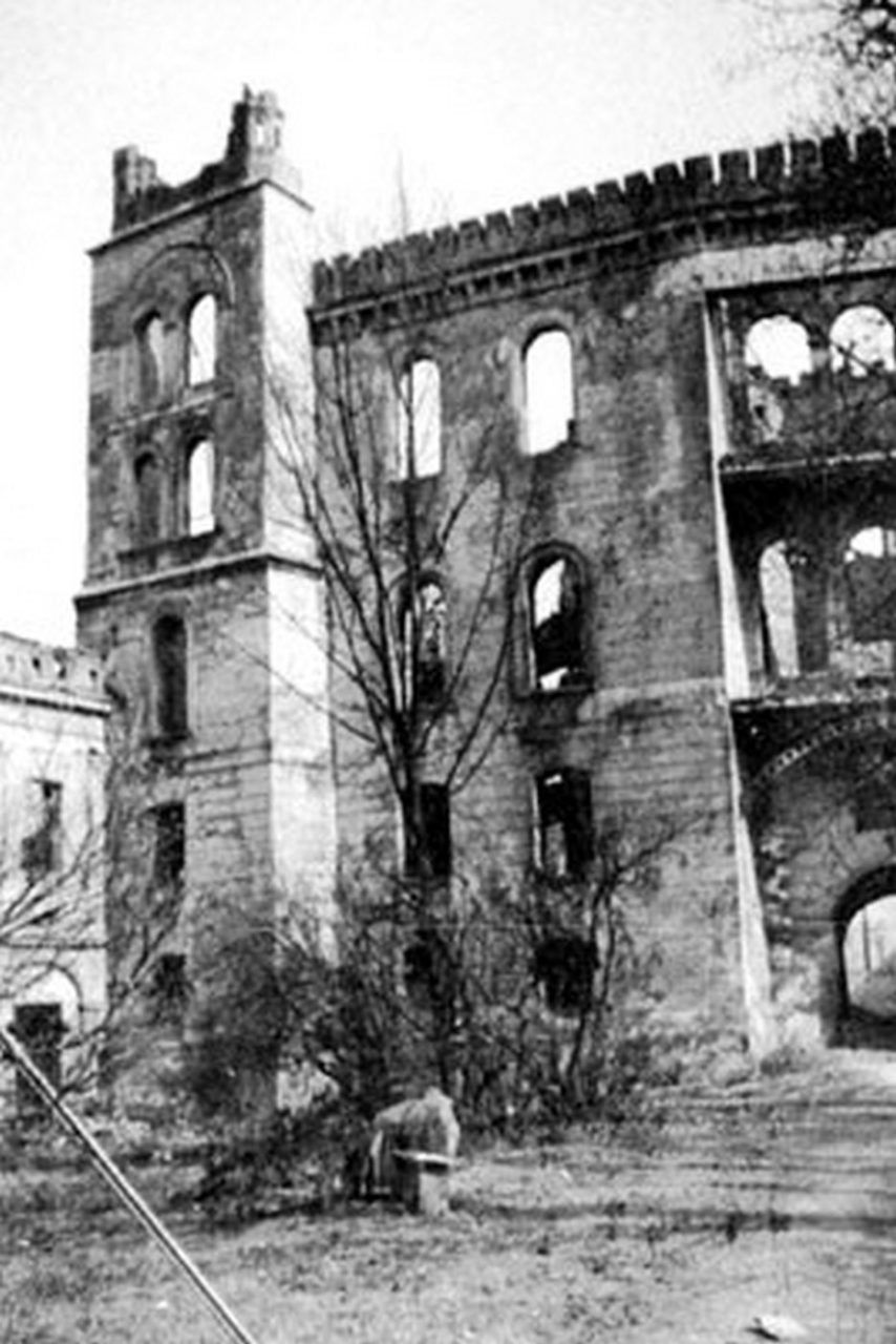 Zamek w Świerklańcu po wojnie