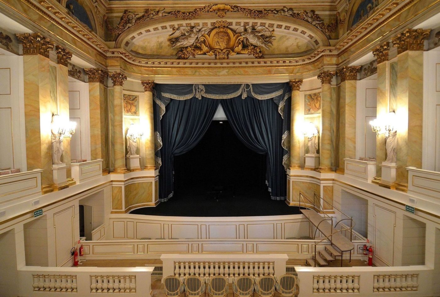 Teatr Królewski w Starej Oranżerii czy też Starej Pomarańczarni w Łazienkach Królewskich