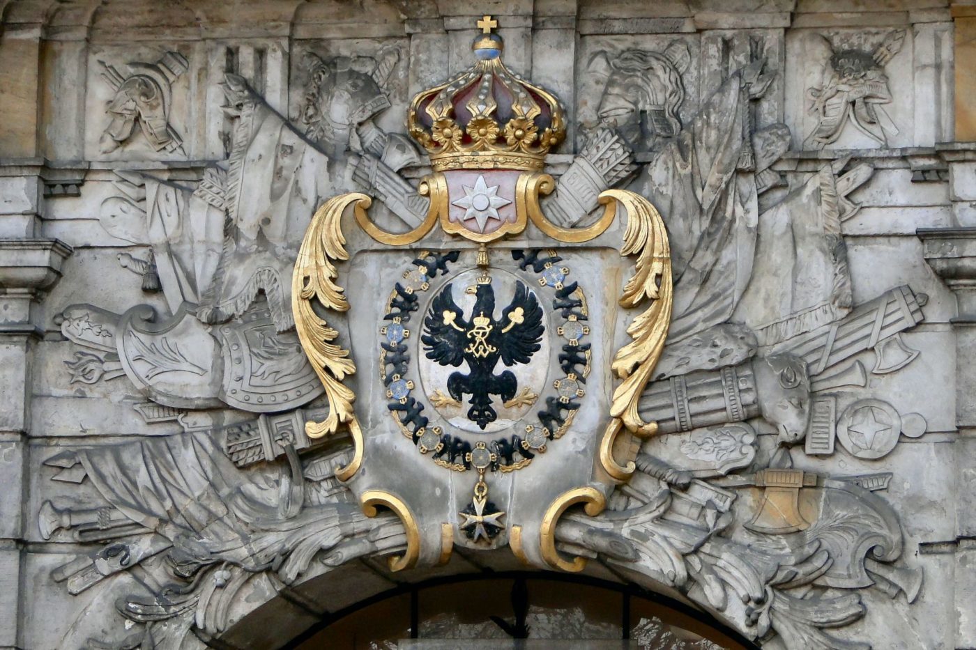 Order Orła Czarnego na Bramie Królewskiej w Szczecinie