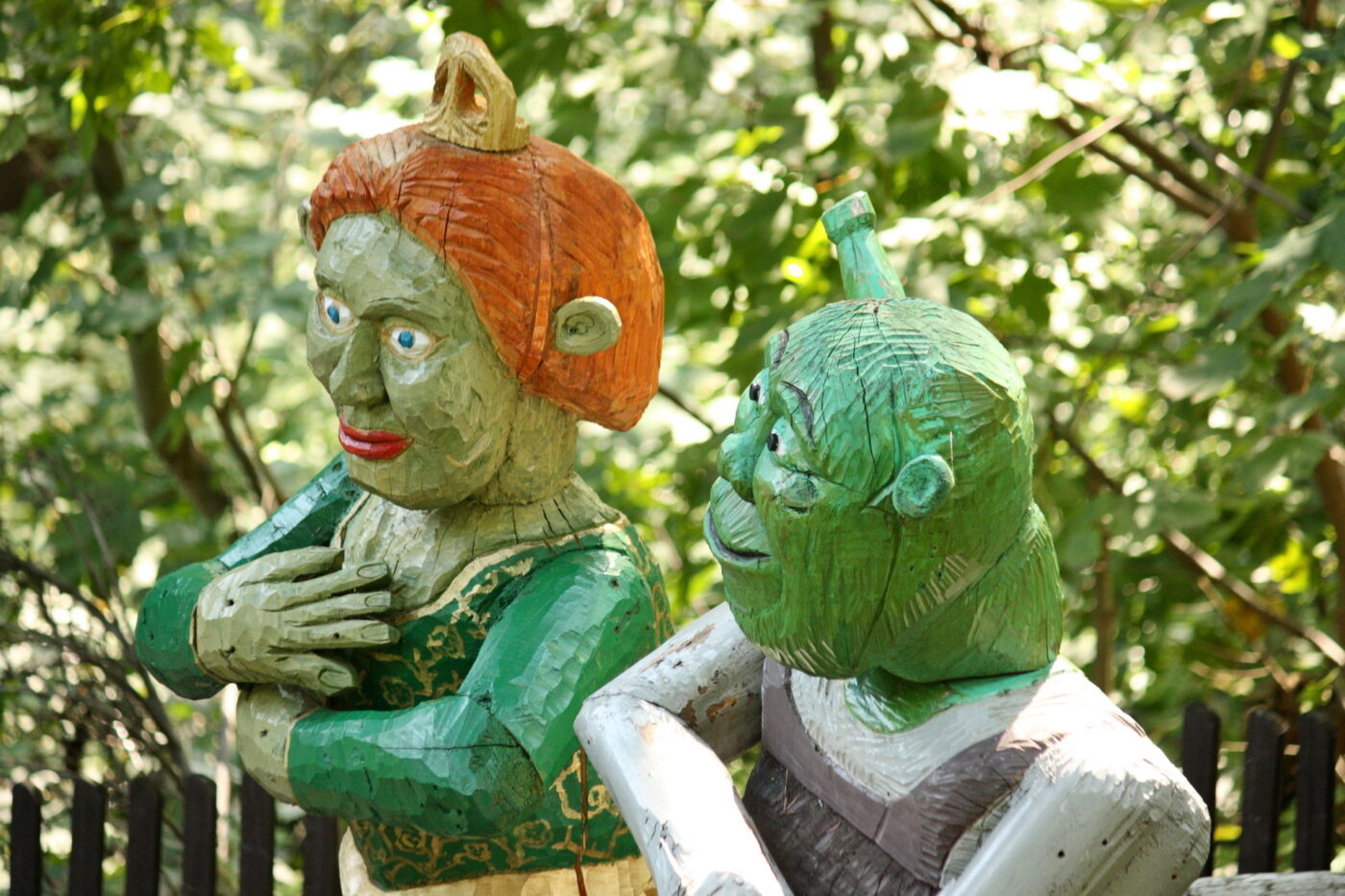 Shrek i Fiona w Ogrodzie Bajek w Międzygórzu